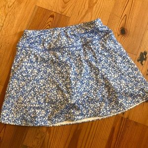 Tuckernuck NWOT tennis skirt XS…blue and white floral! Perfect for spring!